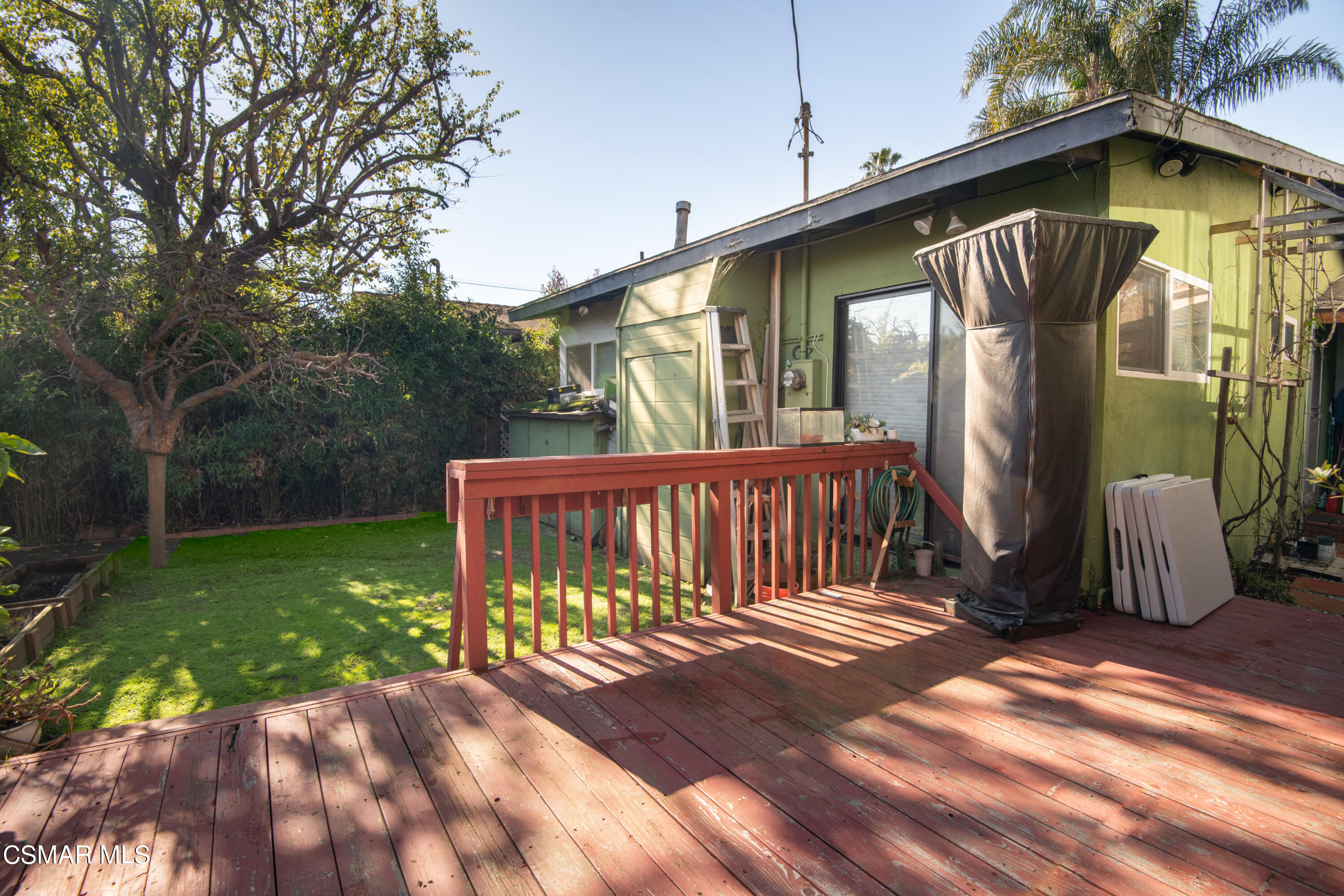 2420 Frey Avenue Venice, CA 90291 - Photo 16 of 24 a view of a house with a yard