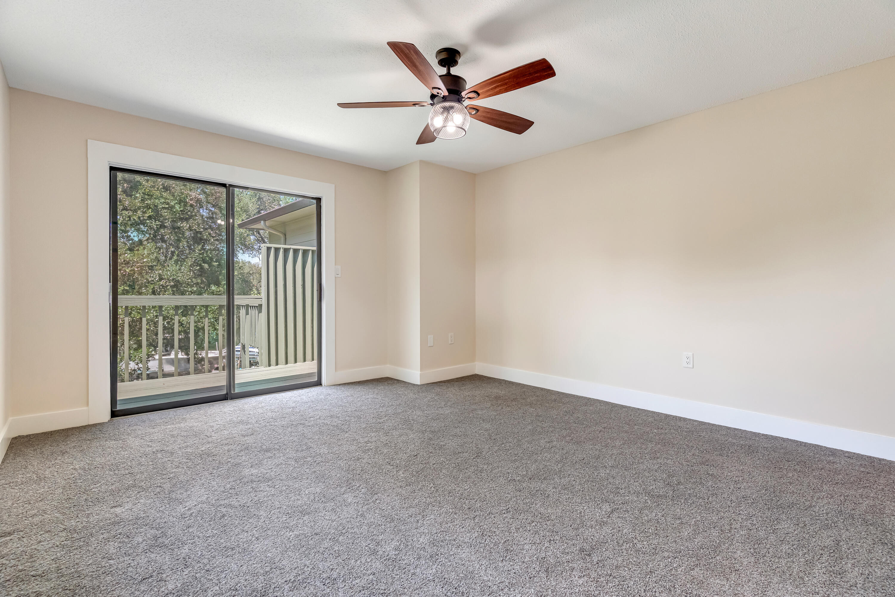 274 Kidd Street Fort Walton Beach, FL 32548 - Photo 30 of 74 a view of an empty room with a window