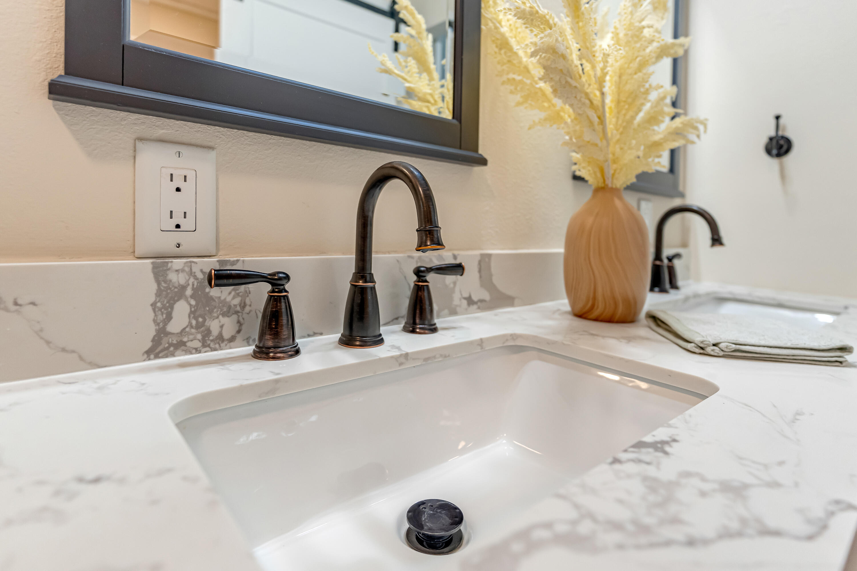 274 Kidd Street Fort Walton Beach, FL 32548 - Photo 37 of 74 Master Bathroom