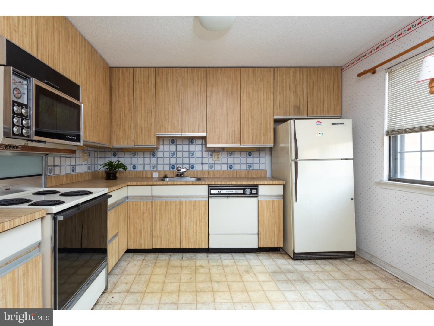 8 Rittenhouse Court, Unit 183 Chesterbrook, PA 19087 - Photo 5 of 18