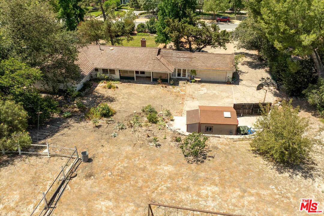 23909 Long Valley Road Hidden Hills, CA 91302 - Photo 8 of 10