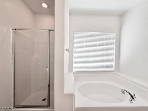 $2,200 | 8435 Spirit Vale Avenue, Las Vegas, NV 89117