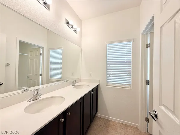 $2,200 | 8435 Spirit Vale Avenue, Las Vegas, NV 89117