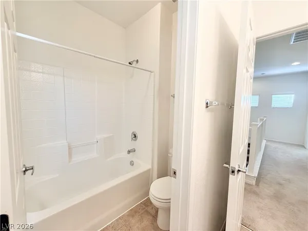 $2,200 | 8435 Spirit Vale Avenue, Las Vegas, NV 89117