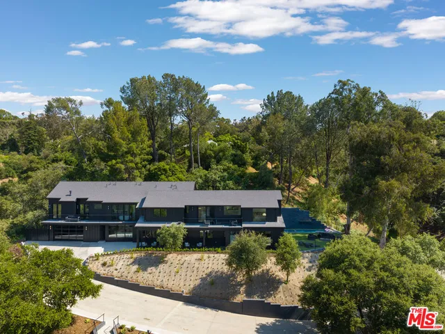 $59,995 | 3140 Coldwater Canyon Avenue, Studio City, CA 91604