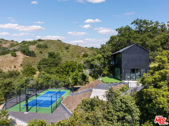 $59,995 | 3140 Coldwater Canyon Avenue, Studio City, CA 91604