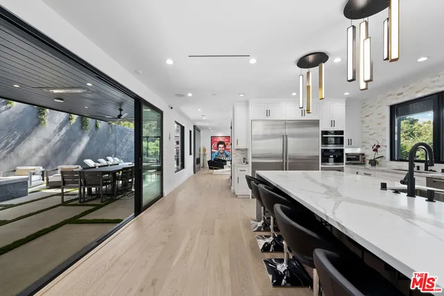 $59,995 | 3140 Coldwater Canyon Avenue, Studio City, CA 91604