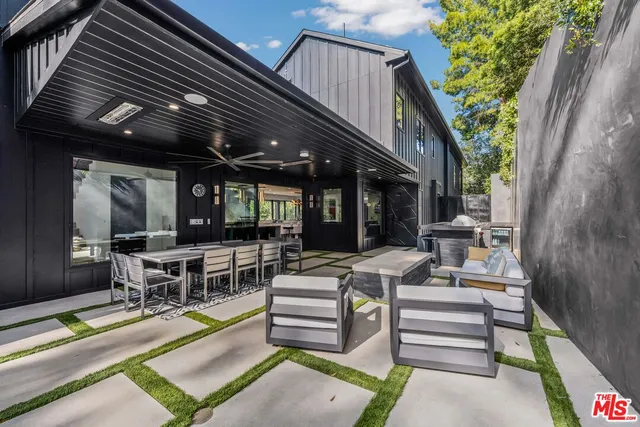 $59,995 | 3140 Coldwater Canyon Avenue, Studio City, CA 91604