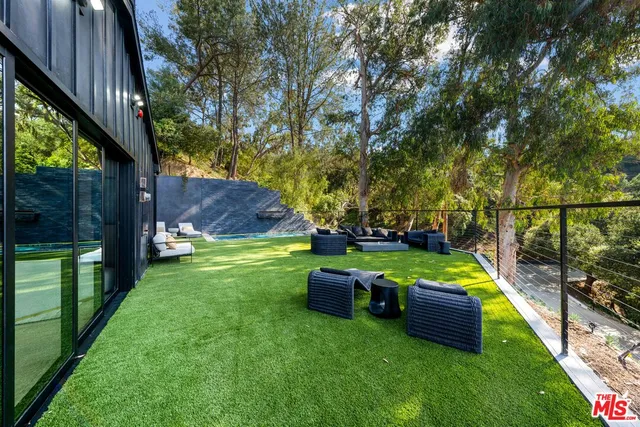 $59,995 | 3140 Coldwater Canyon Avenue, Studio City, CA 91604