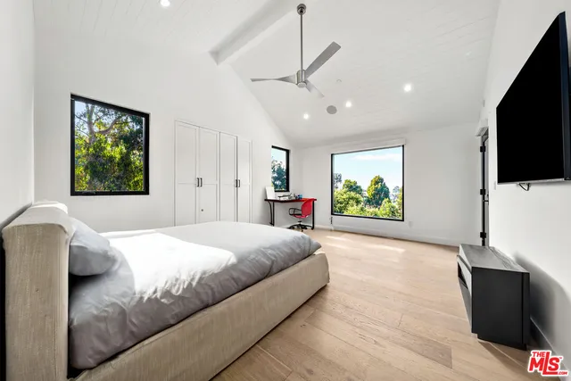 $59,995 | 3140 Coldwater Canyon Avenue, Studio City, CA 91604