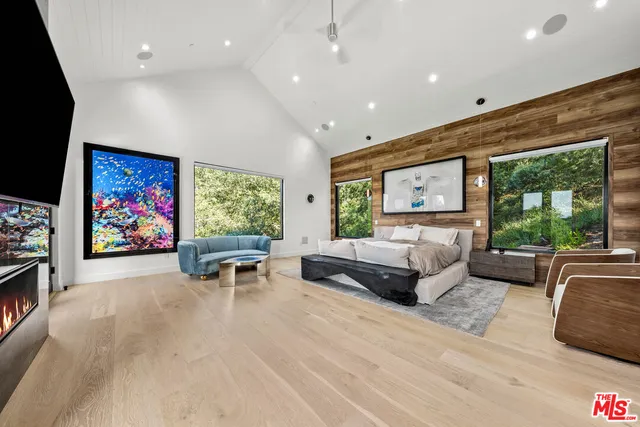 $59,995 | 3140 Coldwater Canyon Avenue, Studio City, CA 91604