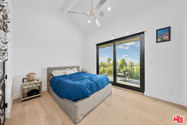 $59,995 | 3140 Coldwater Canyon Avenue, Studio City, CA 91604