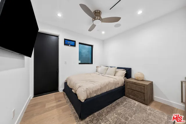 $59,995 | 3140 Coldwater Canyon Avenue, Studio City, CA 91604