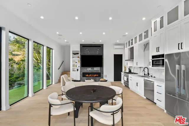 $59,995 | 3140 Coldwater Canyon Avenue, Studio City, CA 91604