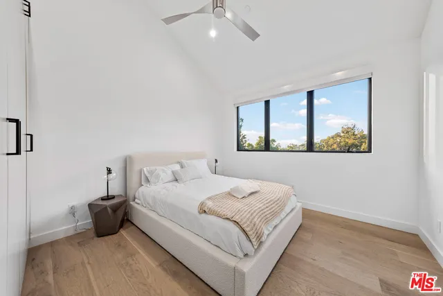 $59,995 | 3140 Coldwater Canyon Avenue, Studio City, CA 91604