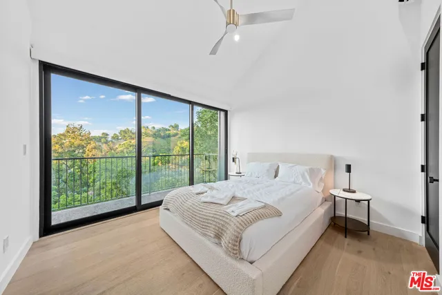 $59,995 | 3140 Coldwater Canyon Avenue, Studio City, CA 91604