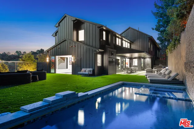 $59,995 | 3140 Coldwater Canyon Avenue, Studio City, CA 91604