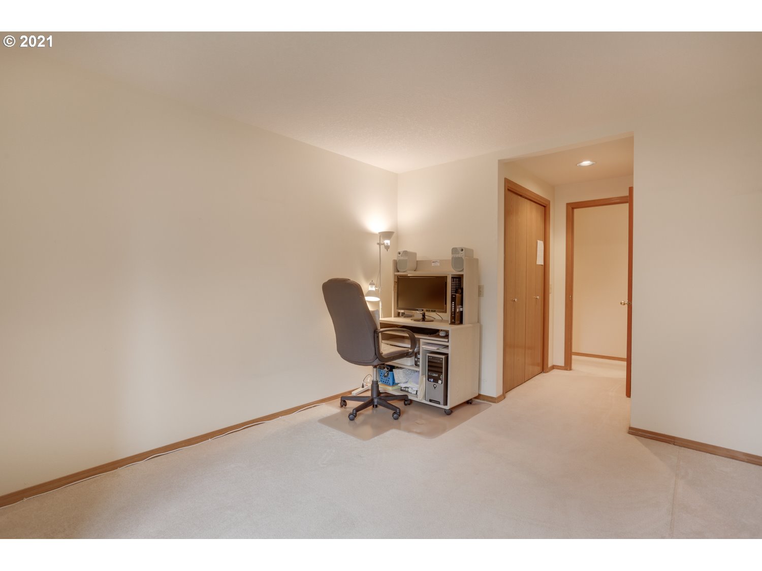 2250 Ostman Road West Linn, OR 97068 - Photo 18 of 32 Gallery Image 18