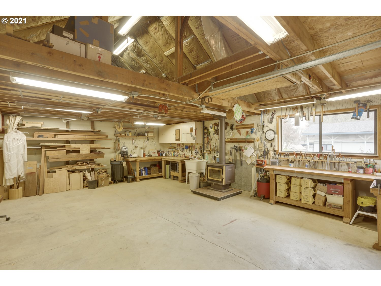 2250 Ostman Road West Linn, OR 97068 - Photo 31 of 32 Gallery Image 31