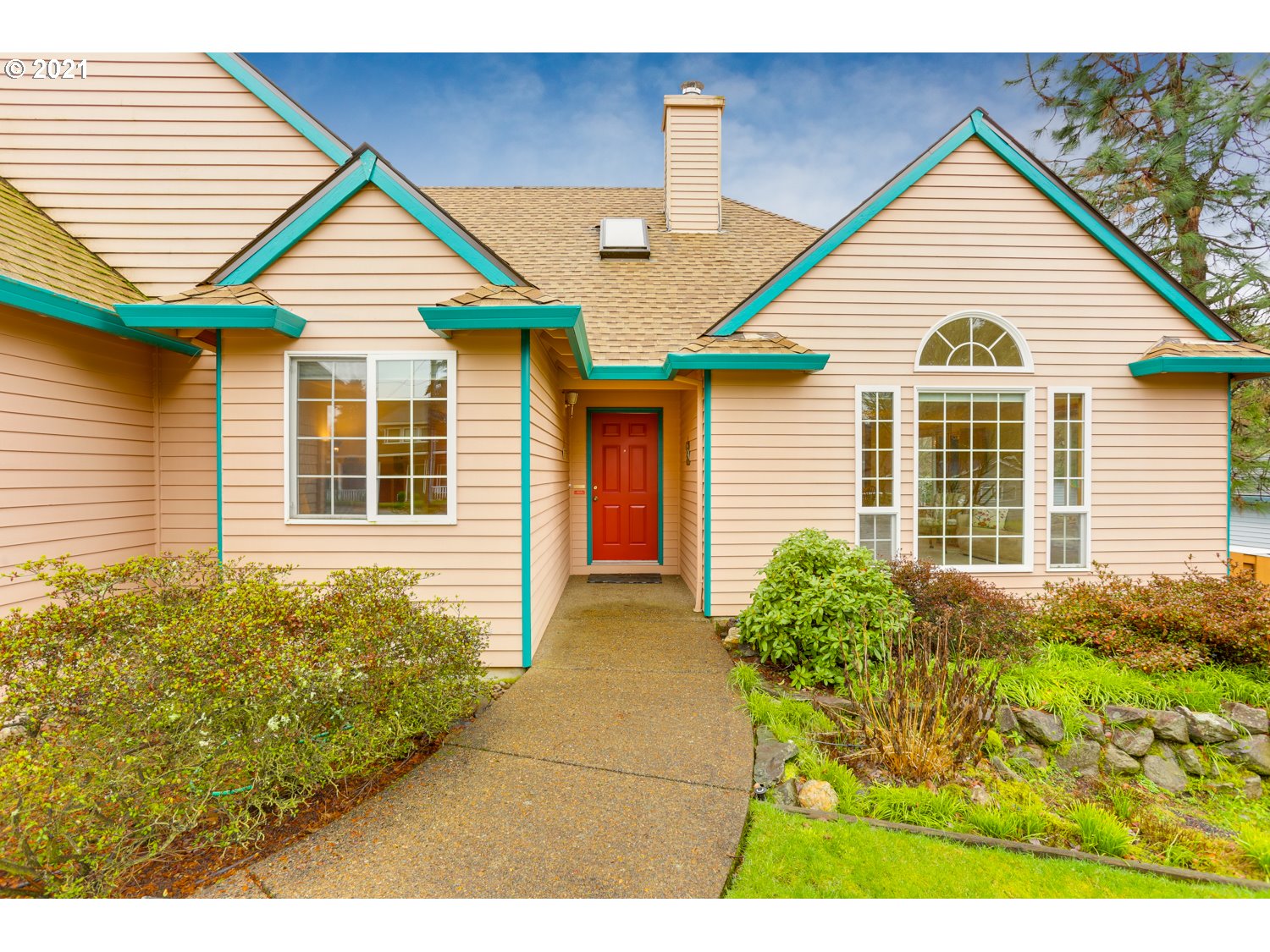 2250 Ostman Road West Linn, OR 97068 - Photo 4 of 32 Gallery Image 4