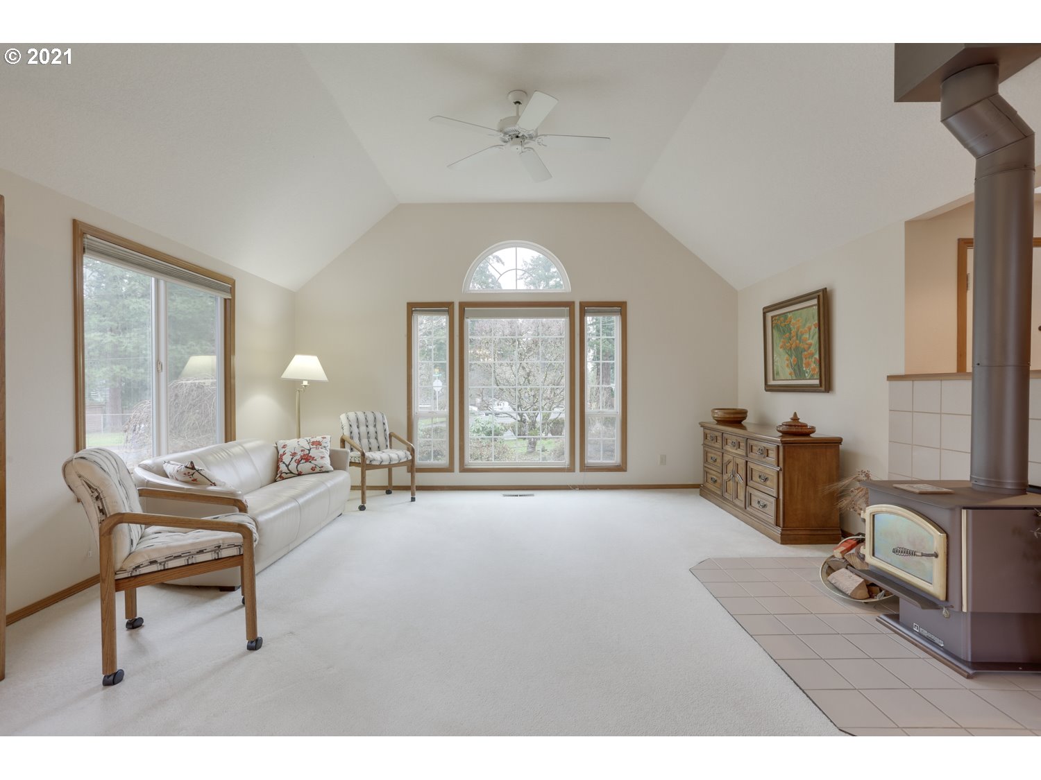2250 Ostman Road West Linn, OR 97068 - Photo 5 of 32 Gallery Image 5