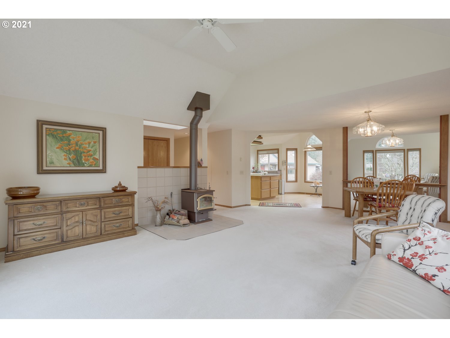 2250 Ostman Road West Linn, OR 97068 - Photo 6 of 32 Gallery Image 6
