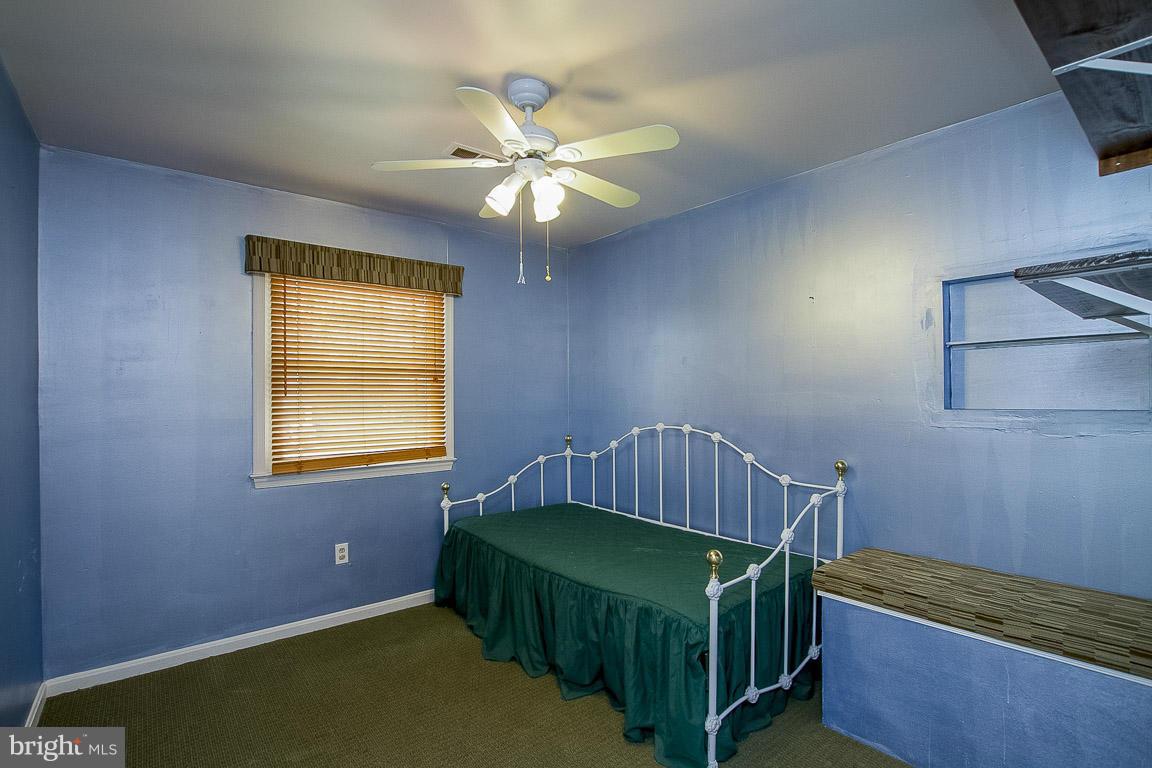 8542 Stonewall Road Manassas, VA 20110 - Photo 20 of 30 Bedroom 3