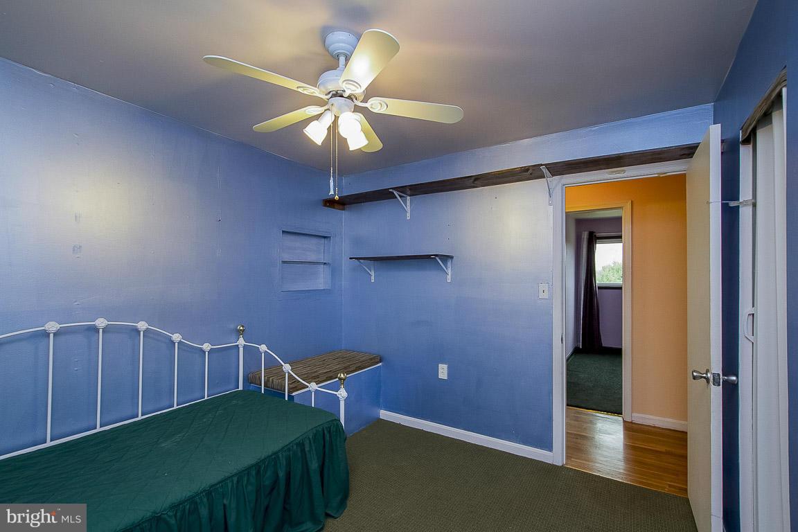 8542 Stonewall Road Manassas, VA 20110 - Photo 21 of 30 Bedroom 3
