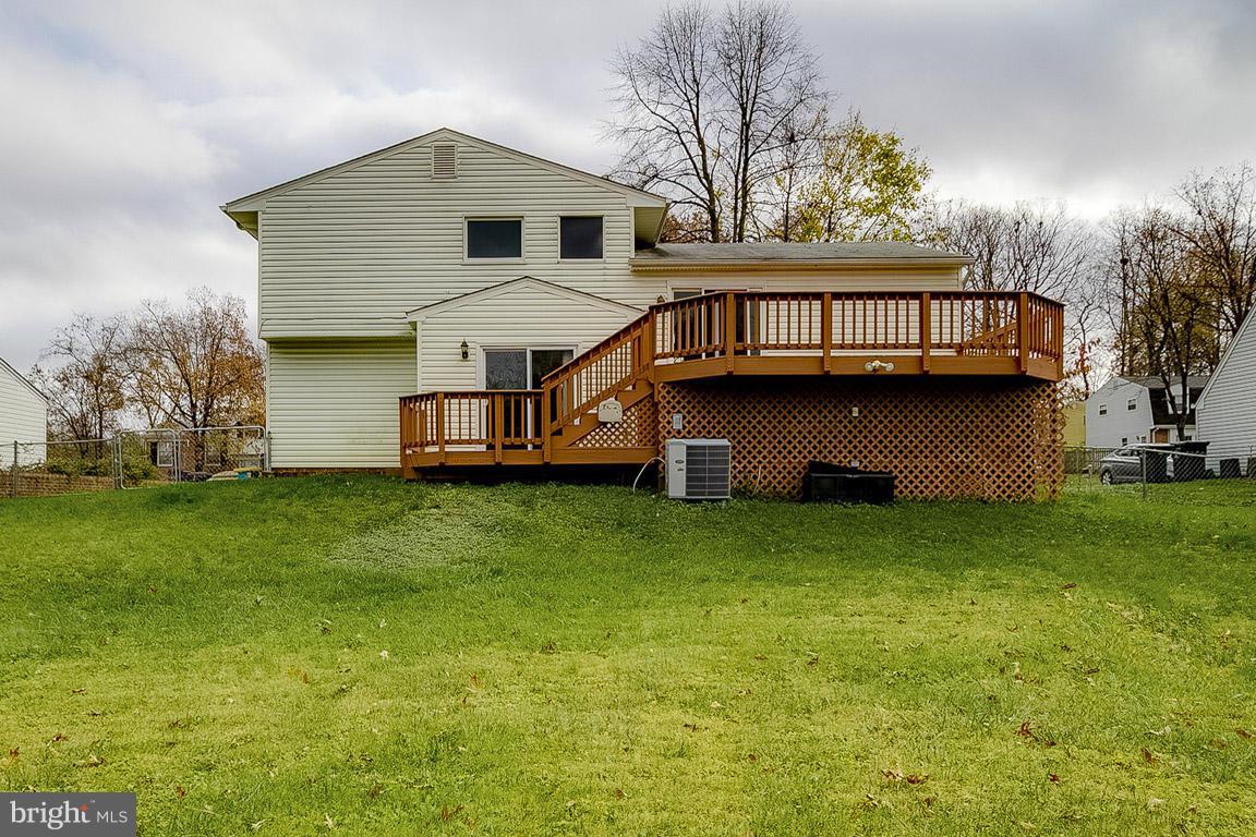 8542 Stonewall Road Manassas, VA 20110 - Photo 30 of 30 Exterior (Rear)