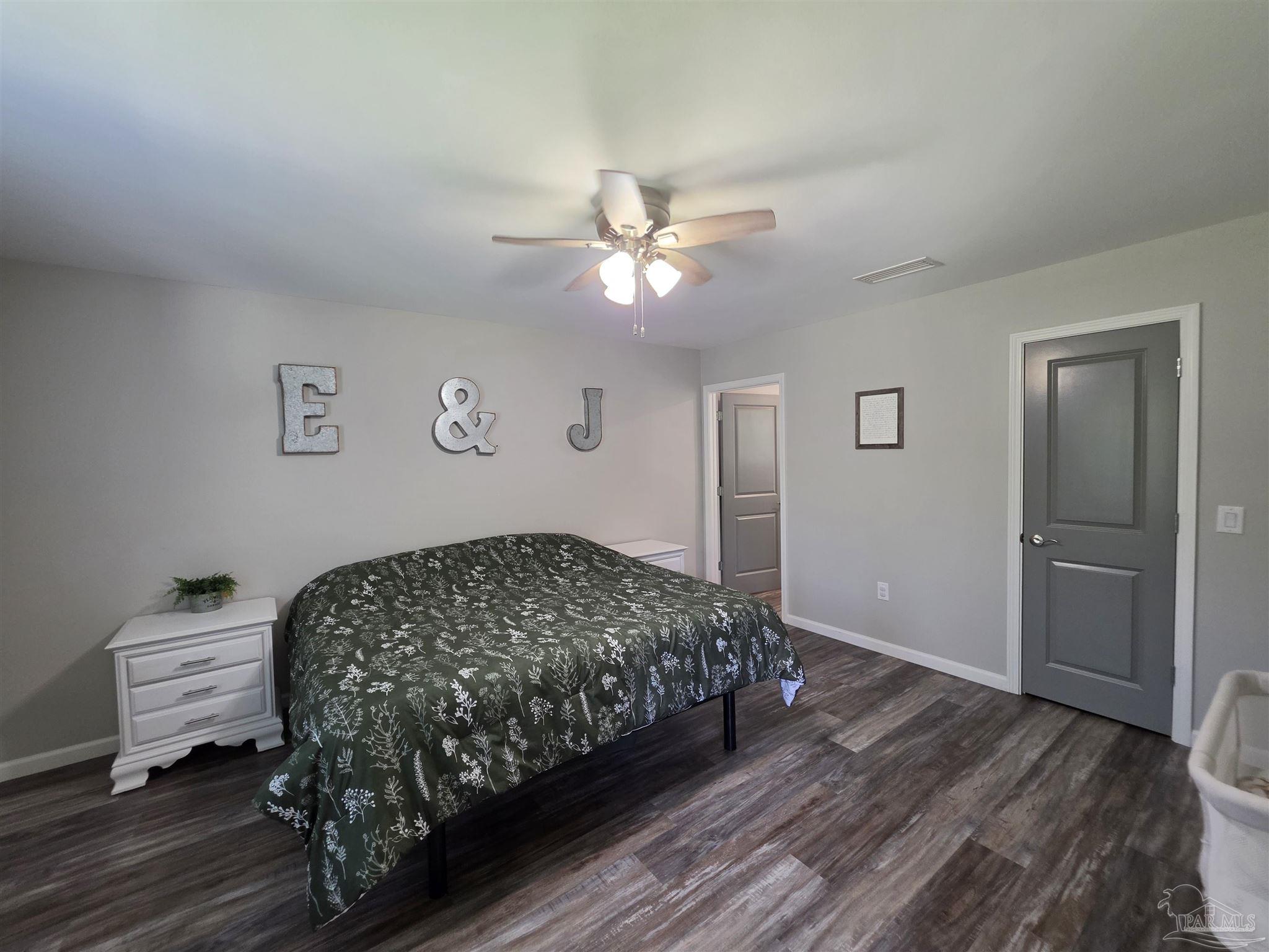 5565 Riviera Drive Milton, FL 32583 - Photo 11 of 22