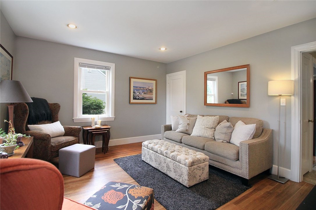 183 Fish Road Tiverton, RI 02878 - Photo 6 of 38