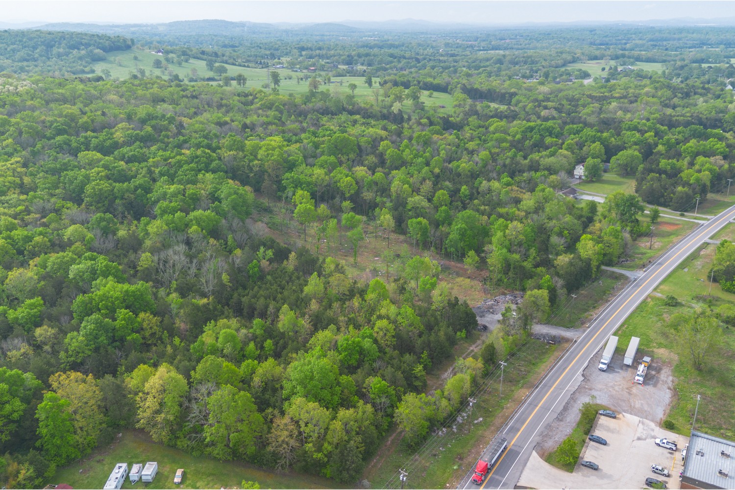 6205 Hunters Point Pike Lebanon, TN 37087 - Photo 41 of 45 a view of a forest from a balcony