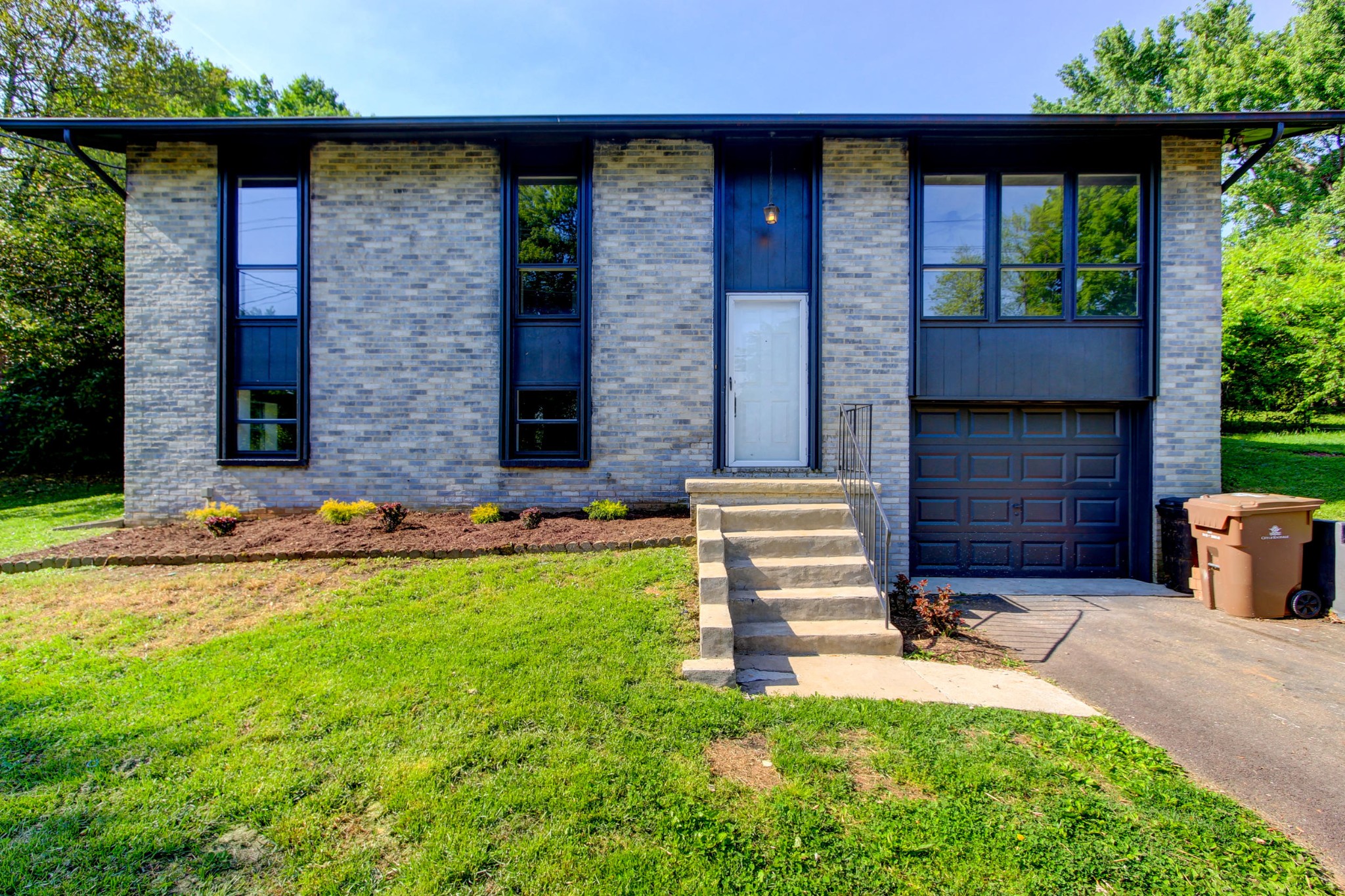 4305 Mascarene Road Knoxville, TN 37921 - Photo 3 of 21 Gallery Image 3