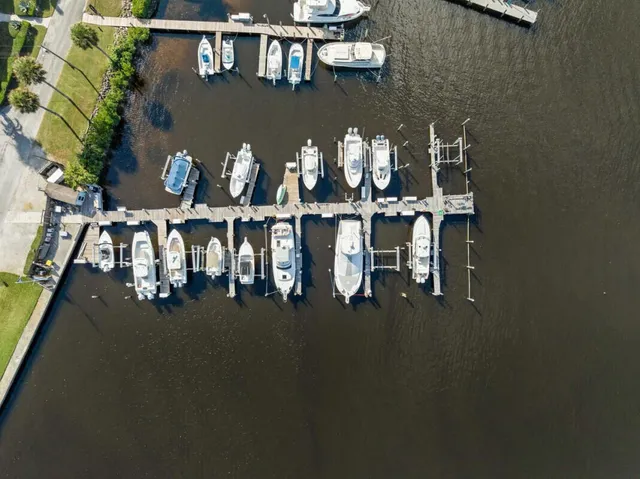 $659,000 | 4726 Southeast Capstan Avenue, Unit 4, Stuart, FL 34997