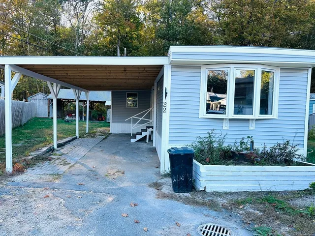 $195,000 | 1790 Massachusetts Avenue, Unit 22, Lunenburg, MA 01462