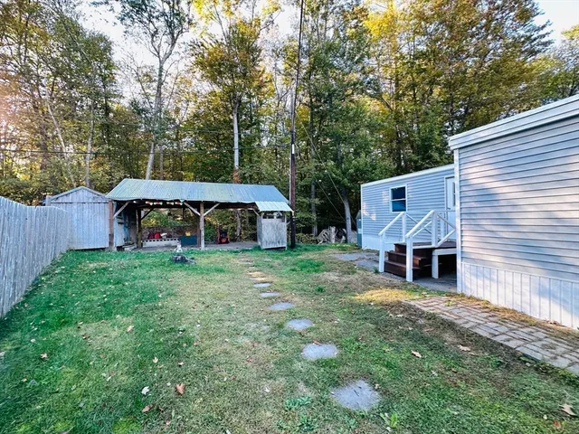 $195,000 | 1790 Massachusetts Avenue, Unit 22, Lunenburg, MA 01462