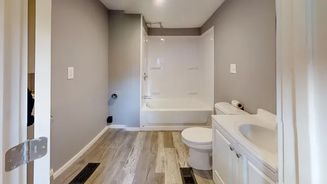 $195,000 | 1790 Massachusetts Avenue, Unit 22, Lunenburg, MA 01462