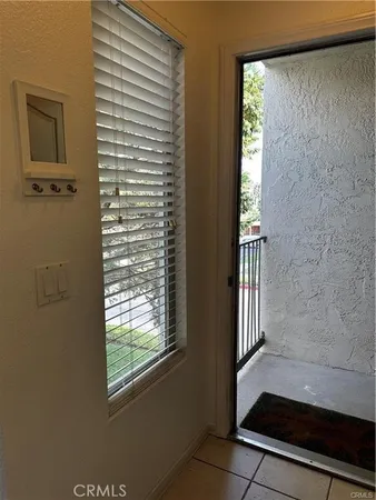 $1,950 | 432 Edgehill Lane, Oceanside, CA 92054