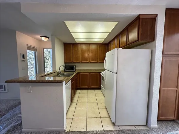 $1,950 | 432 Edgehill Lane, Oceanside, CA 92054