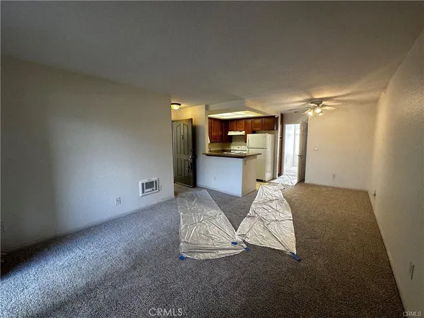 $1,950 | 432 Edgehill Lane, Oceanside, CA 92054