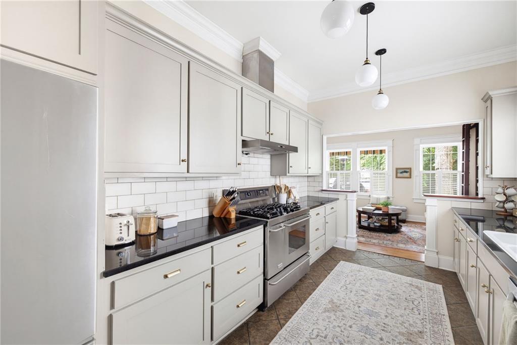 512 Clairemont Avenue Decatur, GA 30030 - Photo 11 of 29