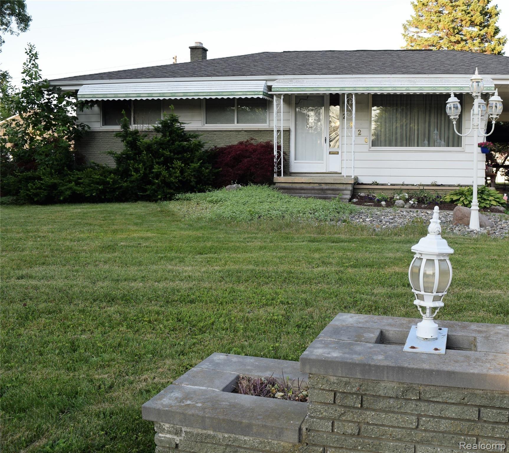 2826 Riegle Avenue Flint, MI 48506 - Photo 1 of 17 2019-07-12 20.04