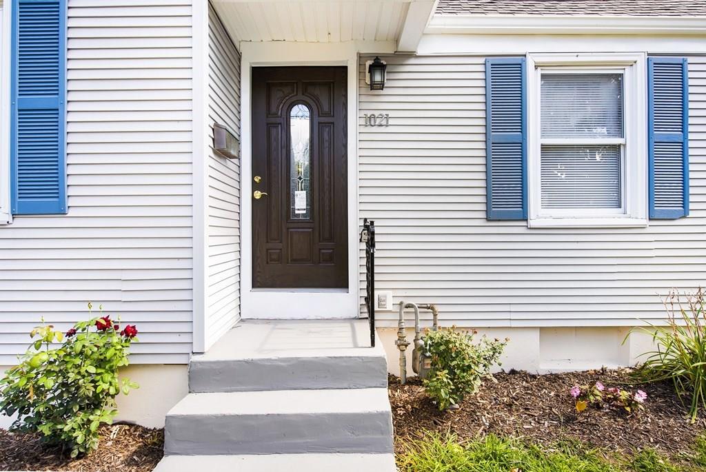 1021 Carew Street Springfield, MA 01104 - Photo 7 of 21 Gallery Image 7