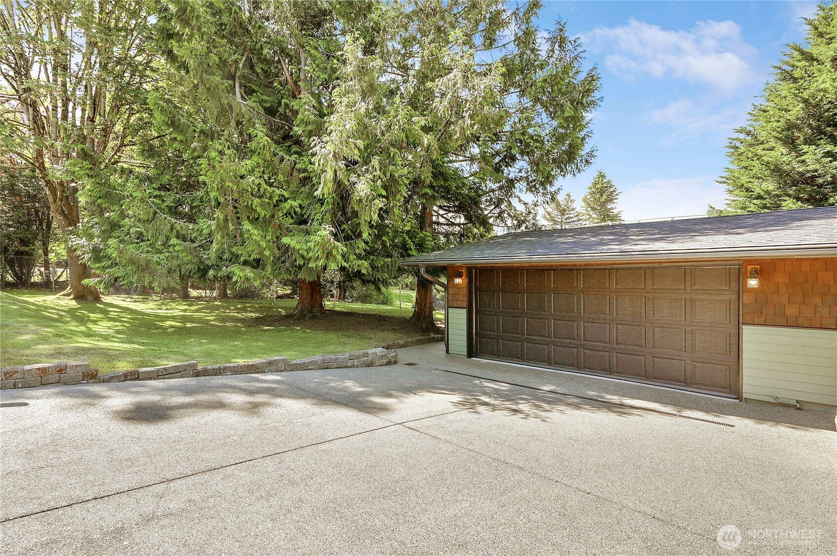 10157 Northeast 200th Street Bothell, WA 98011 - Photo 37 of 38