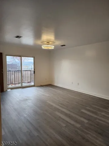 $2,000 | 62 Davenport Avenue, Newark, NJ 07107