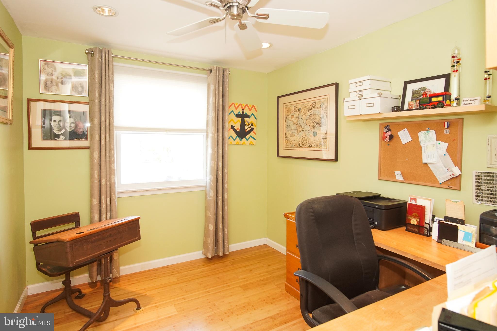 35 Walkill Road Tuckerton, NJ 08087 - Photo 19 of 42 a workspace with furniture and a window