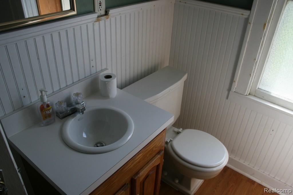 14120 East 14 Mile Road Warren, MI 48088 - Photo 21 of 34