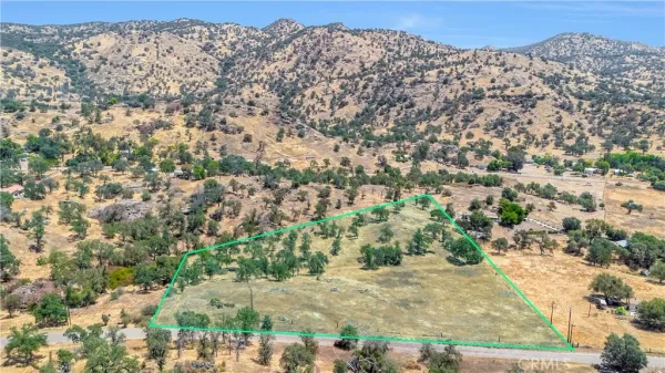 a view of a large building