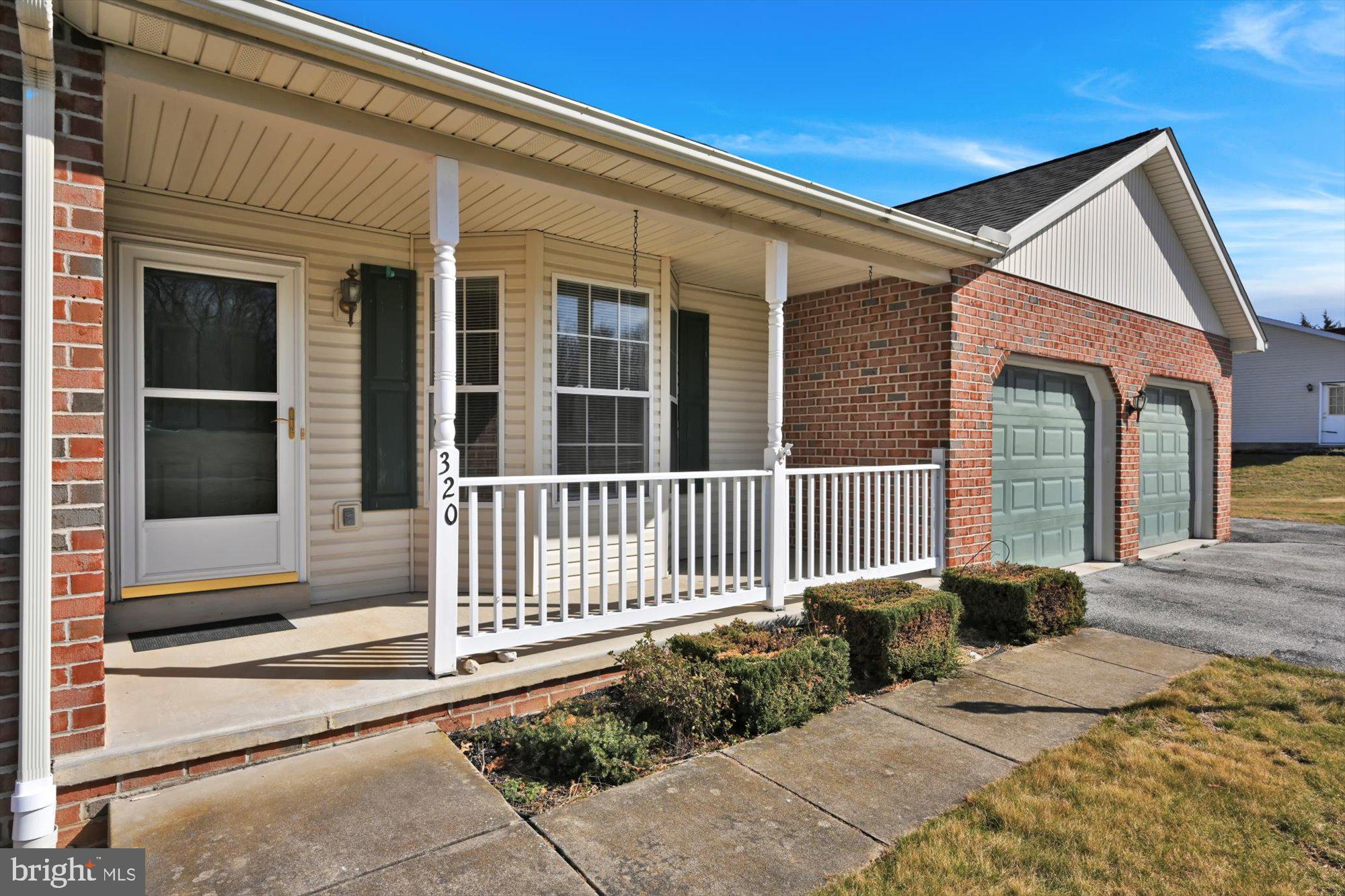 320 Deagen Road Hanover, PA 17331 - Photo 4 of 29