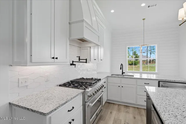 $484,000 | 100 Grayson Way, Madison, MS 39110